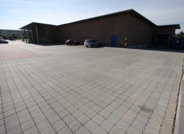 Afløbet drosles for at sikre mod skader